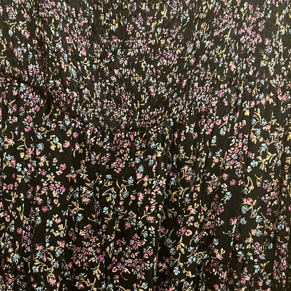 Torrid Size 1 1x Black Floral Long Sleeve Top - Picture 2 of 4